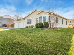 2167 High Point Dr, Lindenhurst, IL 60046