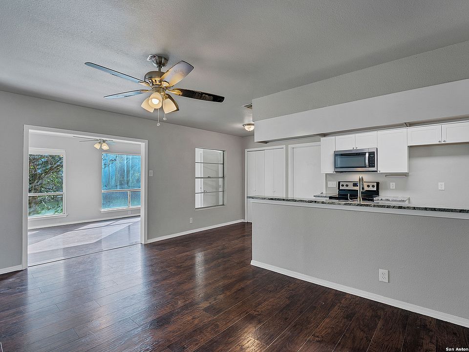 1st image of 4430 CLEAR SPRING DR