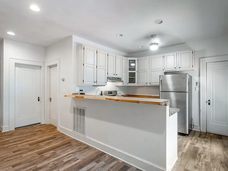 1300 Riverview Rd — Photo 18