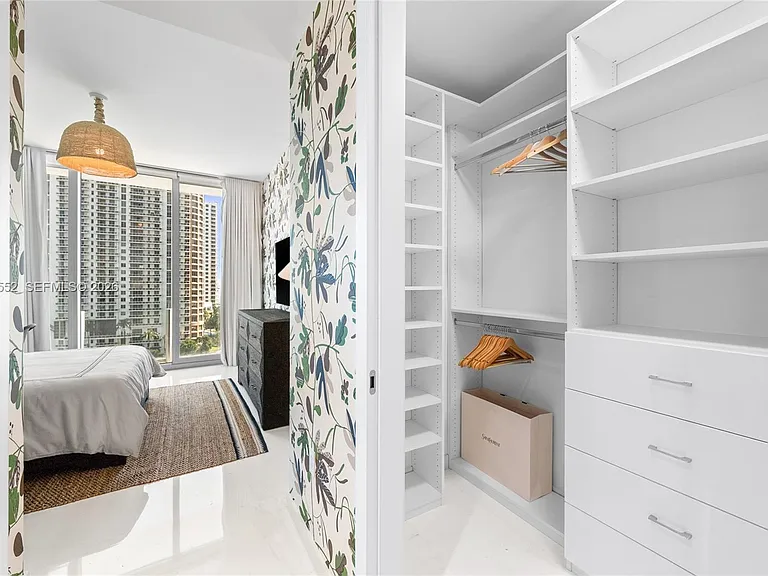300 Biscayne Boulevard Way #901E — Photo 9