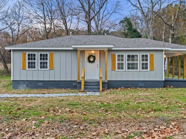 1589 Carver St, Dolomite, AL 35061