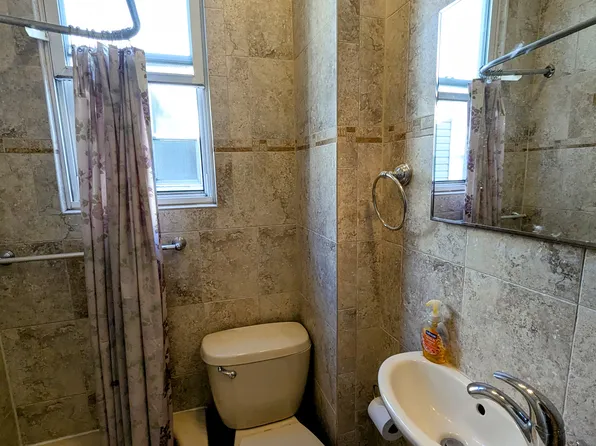 103 Jewel Street image 18 of 21