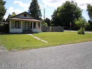 1908 Grant St photo 1