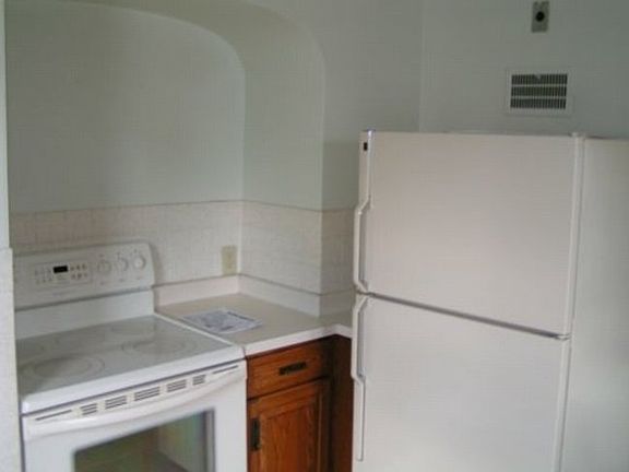 5th image of 1105 N 1st Ave