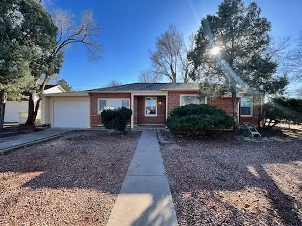 208 Kenwood Dr, Pueblo, CO 81004