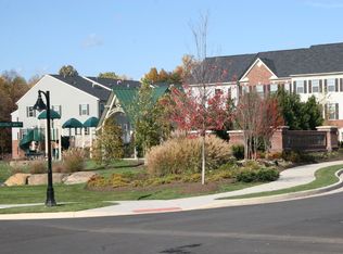 22950 Chestnut Oak Ter, Sterling, VA 20166