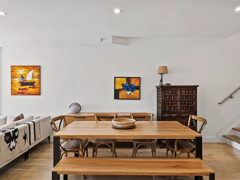819 De Kalb Ave #2 — Photo 9