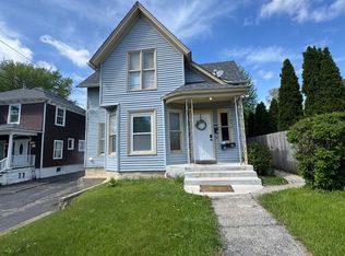 370 Bent St #1, Elgin, IL 60120