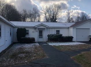 5 Smith Bridge Rd #A, Saratoga Springs, NY 12866