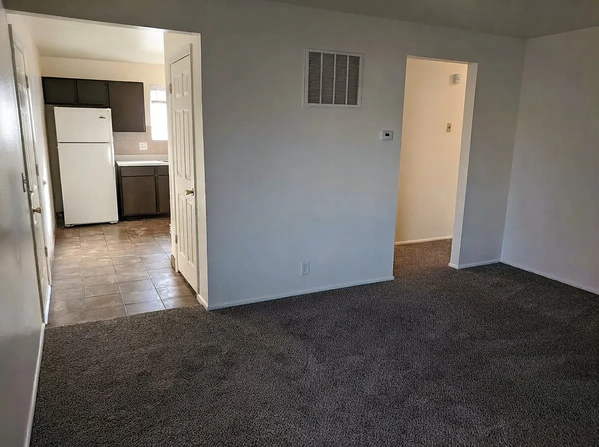 3268 S 4180 W — Photo 4