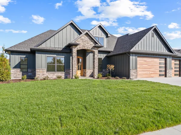 2801 Easley Cabin Cir, Columbia, MO 65201