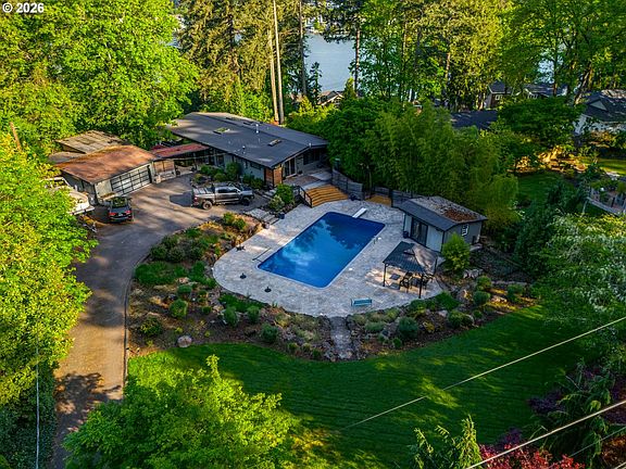 5th image of 2823 Glen Haven Rd