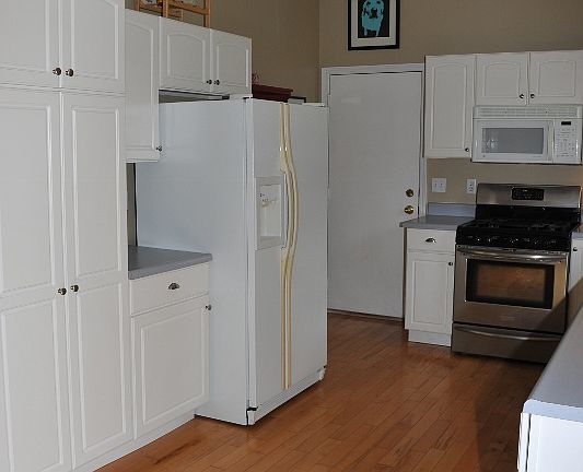 Plenty of cabinets