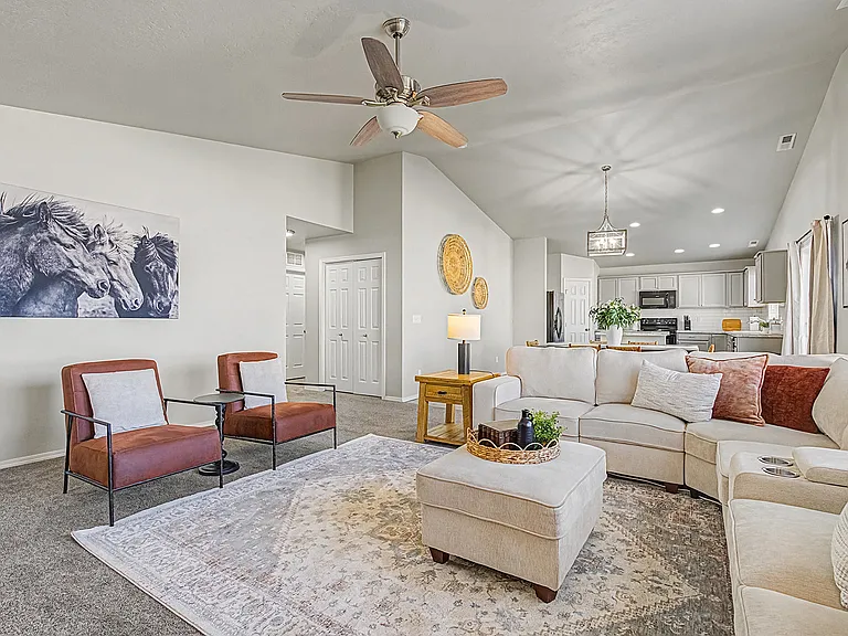 2742 W Balboa Dr — Photo 30