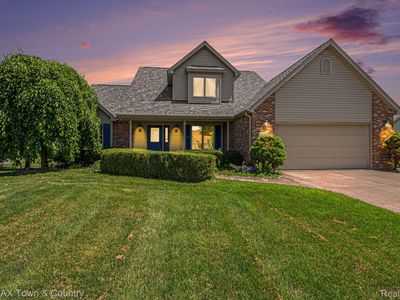 2330 Pebble Creek Dr, Flushing, MI, 48433