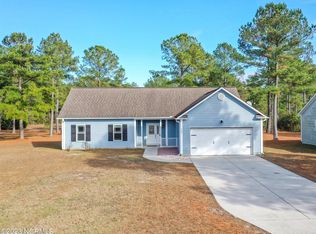 113 Boysenberry Fields Rd, Maple Hill, NC 28454