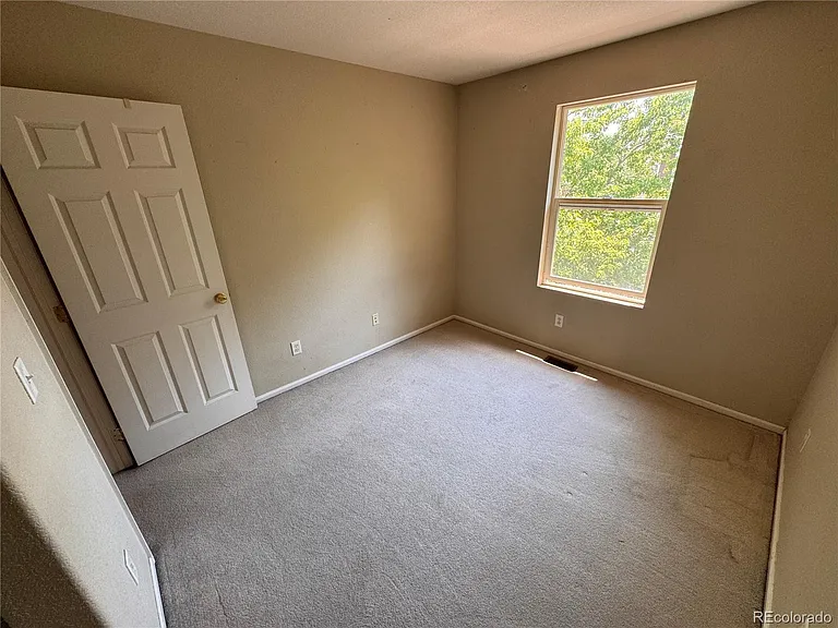 5379 S Picadilly Ct — Photo 19