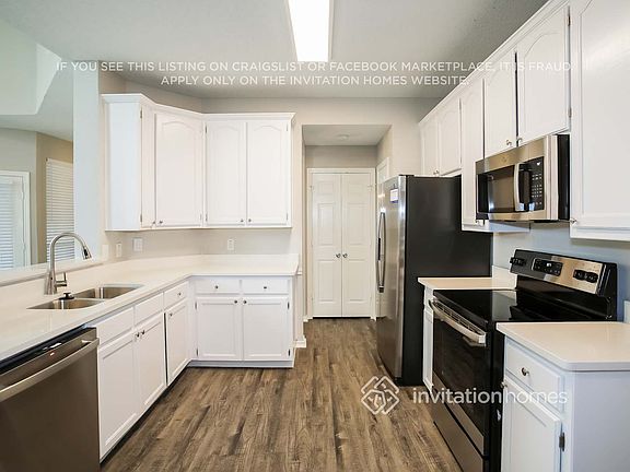 5th image of 934 Plantation Dr