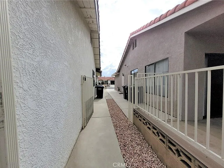 2624 Beech Tree St — Photo 21