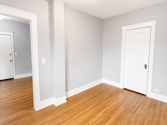 5th image of 1304 W Broadway Ave #1304A
