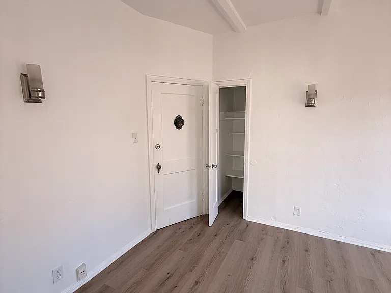 1025 S Orange Dr #107 — Photo 7