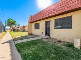 3303 W Del Monico Ln, Phoenix, AZ 85051