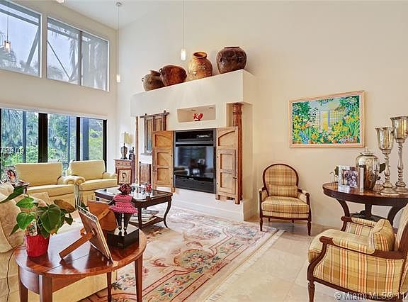 5th image of 5011 NW 93 Doral Cir E