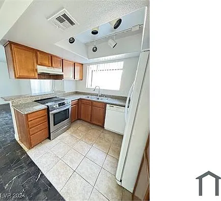 7300 Pirates Cove Rd #1065 — Photo 1