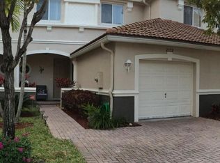 2352 Center Stone Ln, Riviera Beach, FL 33404