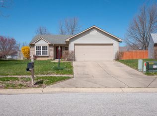 822 Sandhill Crane Run, Greenwood, IN 46143