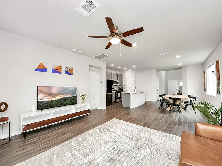 2473 Carp Dr — Photo 16