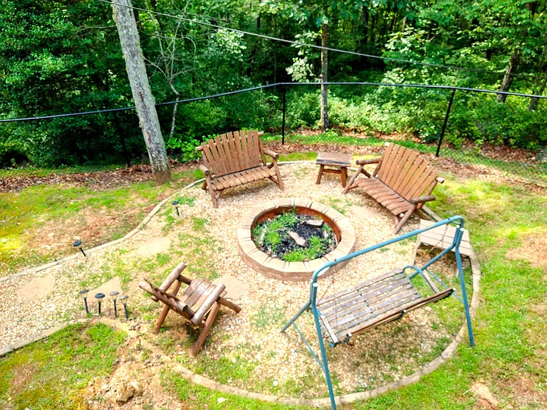 386 Arbor Dr — Photo 3