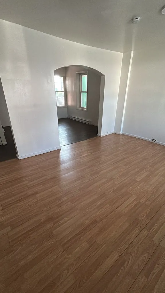 3 bed, 1248 sqft, $1,550 — Photo 2
