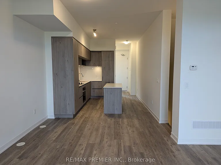 9 Steckley House Ln #513 — Photo 6