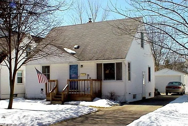 3035 Garden Ave photo 1
