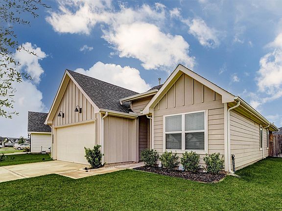 4th image of 3910 Beltingham Bend Way
