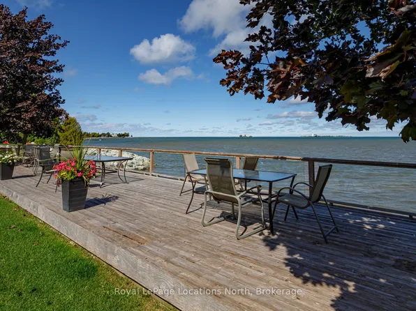 28 Starboard Rd, Collingwood, ON L9Y 5C8