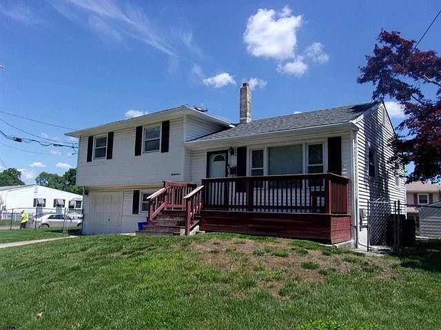 1st image of 93 W Laurel Dr