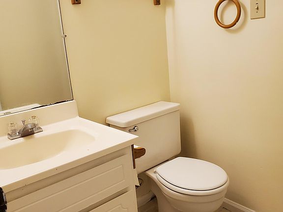 2nd image of 110 Belle Dr