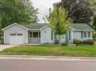 1708 Country Ln, Monroe, WI 53566