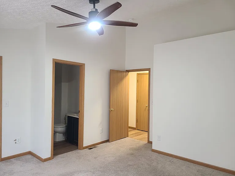 9153 Constitution Ave — Photo 17