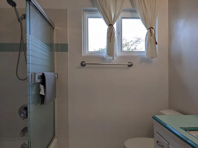 4135 Hill St — Photo 11