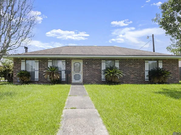 708 Paulfor St, Baker, LA 70714