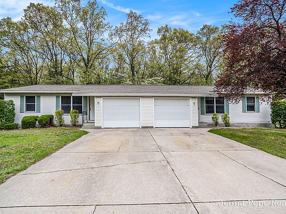 2nd image of 15255/1525 Millhouse Ct
