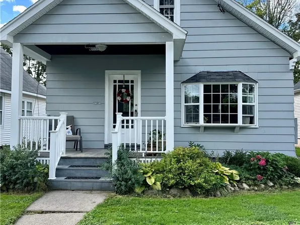 1505 Fox Pl, Utica, NY 13502