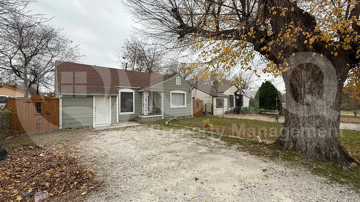 2 bed, 2.0 bath, 1415 sqft, $2,100 — Photo 3