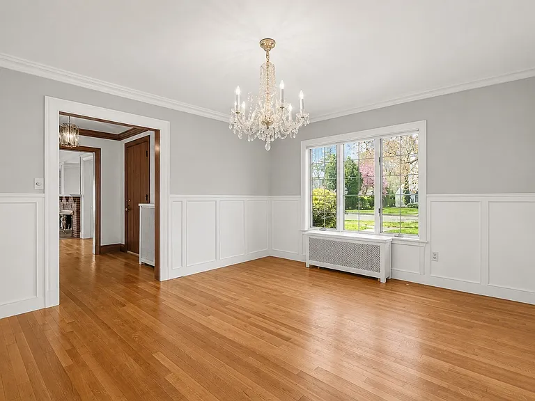 59 Wedgemere Ave — Photo 4