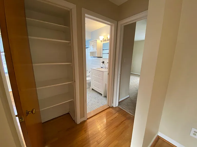 21737 Snow Ave #J3 — Photo 4