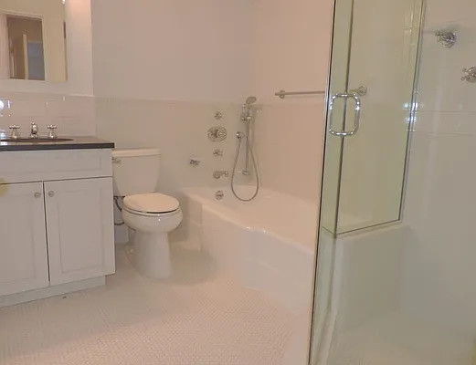 Rented by essential NEW YORK Real Estate | media 17