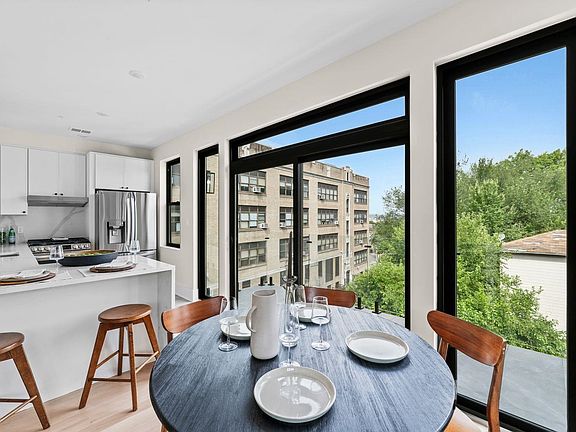 5th image of 249 Bergen Ave #301